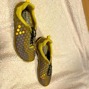 Vivo Barefoot Terra Plano Minimalist Barefoot Running Shoes size 40L (9W)